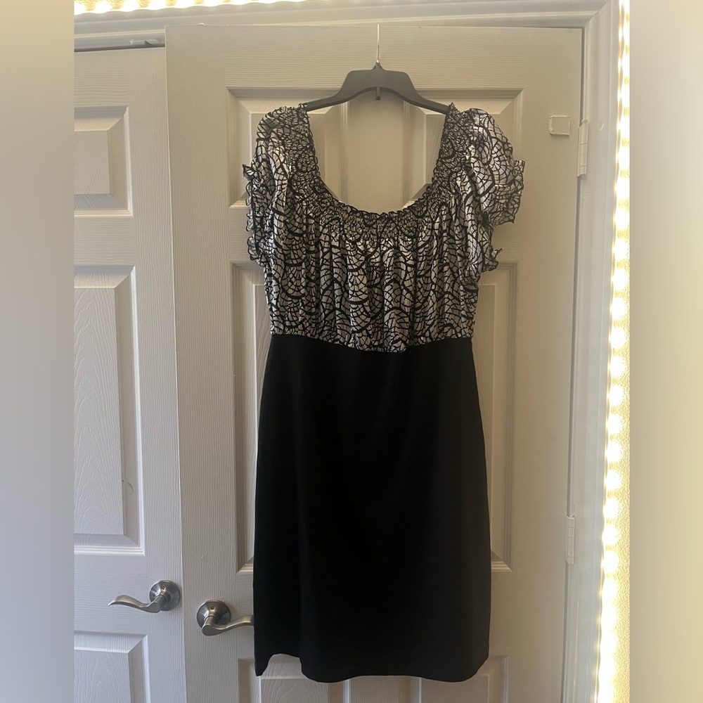 Metrostyle Black and White Dress